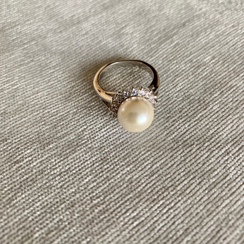 Custom ring hypoallergenic with crystals size 5